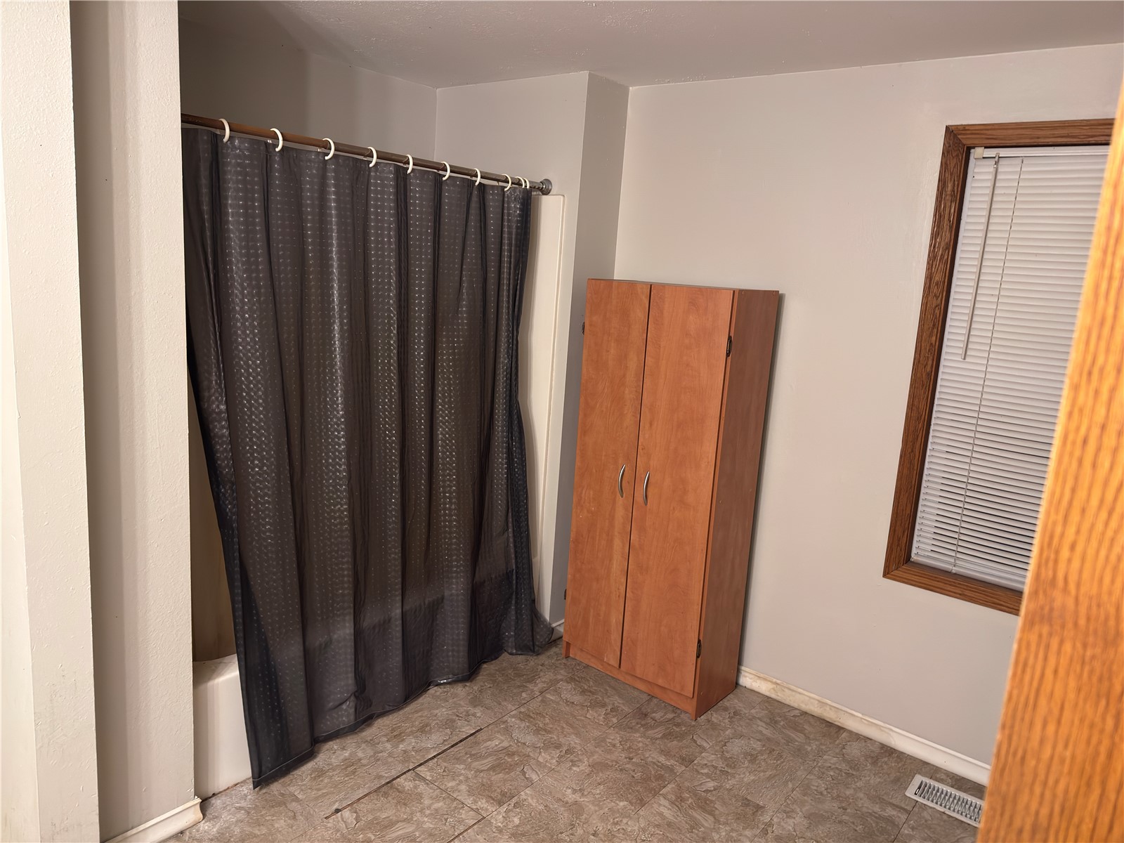 216 13th Street NW Cedar Rapids IA 52405