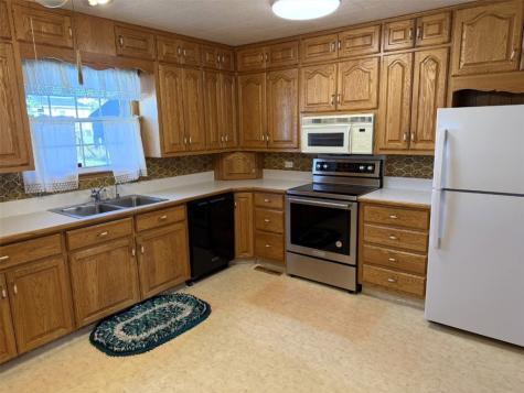1568 5th Avenue Marion IA 52302