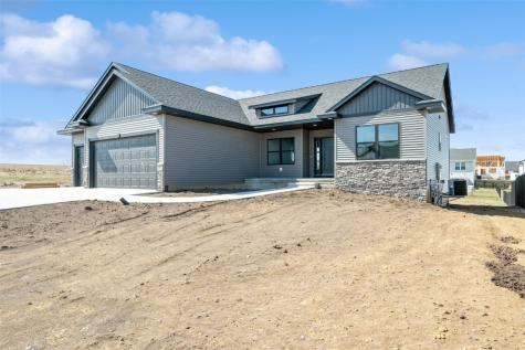 529 Cardinal Avenue Atkins IA 52206