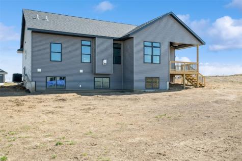 529 Cardinal Avenue Atkins IA 52206