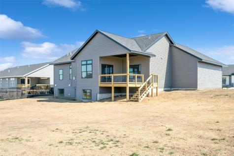 529 Cardinal Avenue Atkins IA 52206