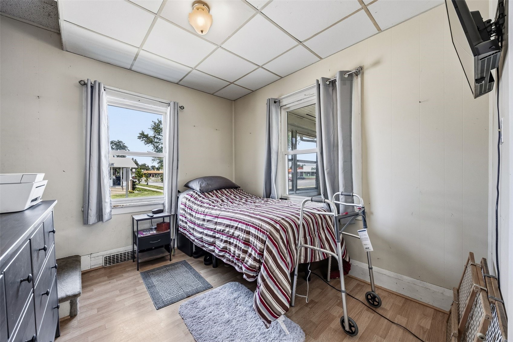 1802 J Street SW Cedar Rapids IA 52404