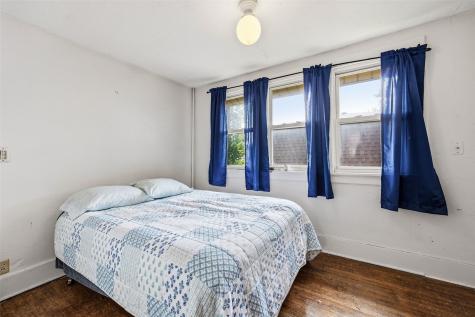 1802 J Street SW Cedar Rapids IA 52404
