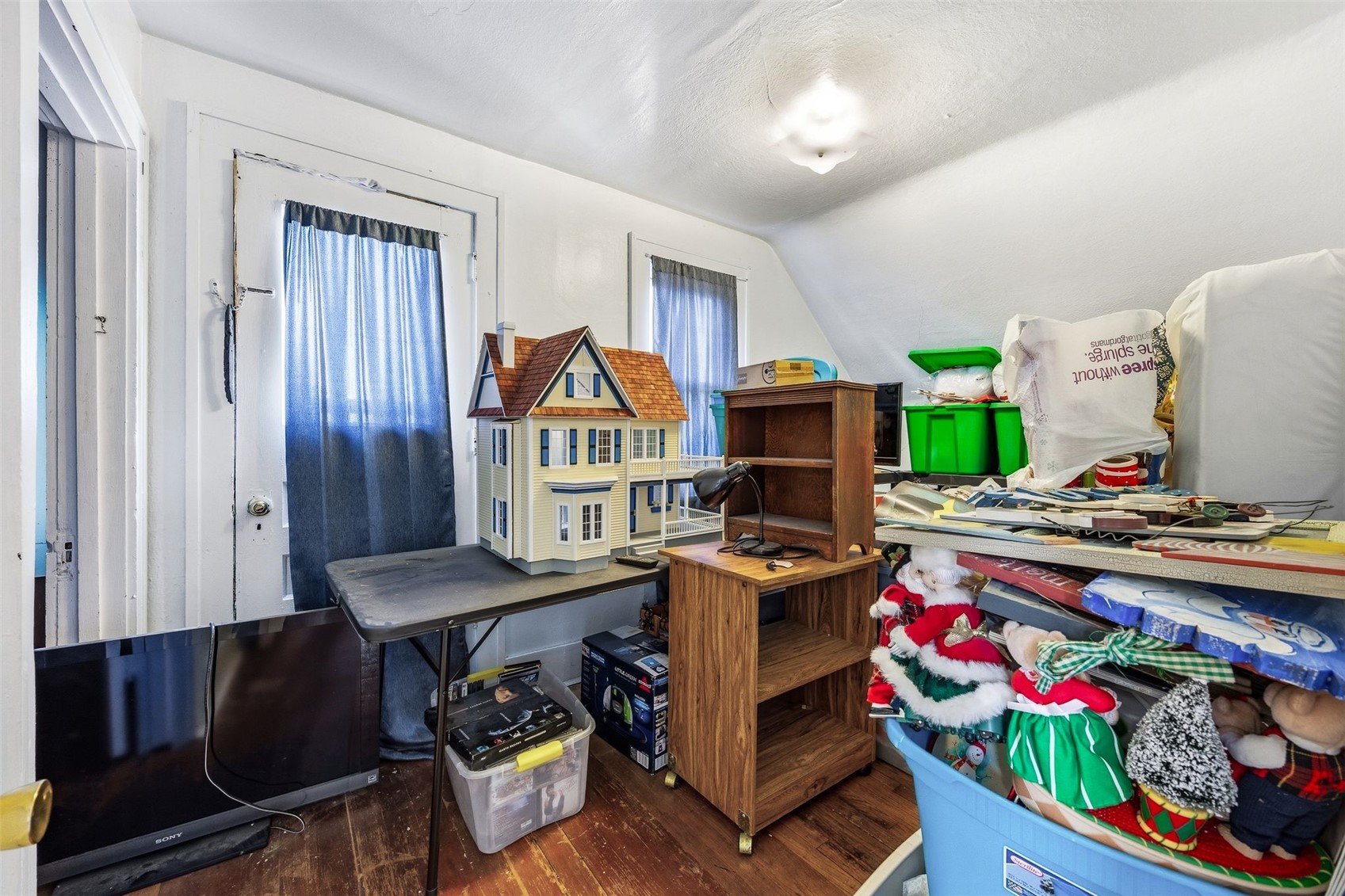 1802 J Street SW Cedar Rapids IA 52404