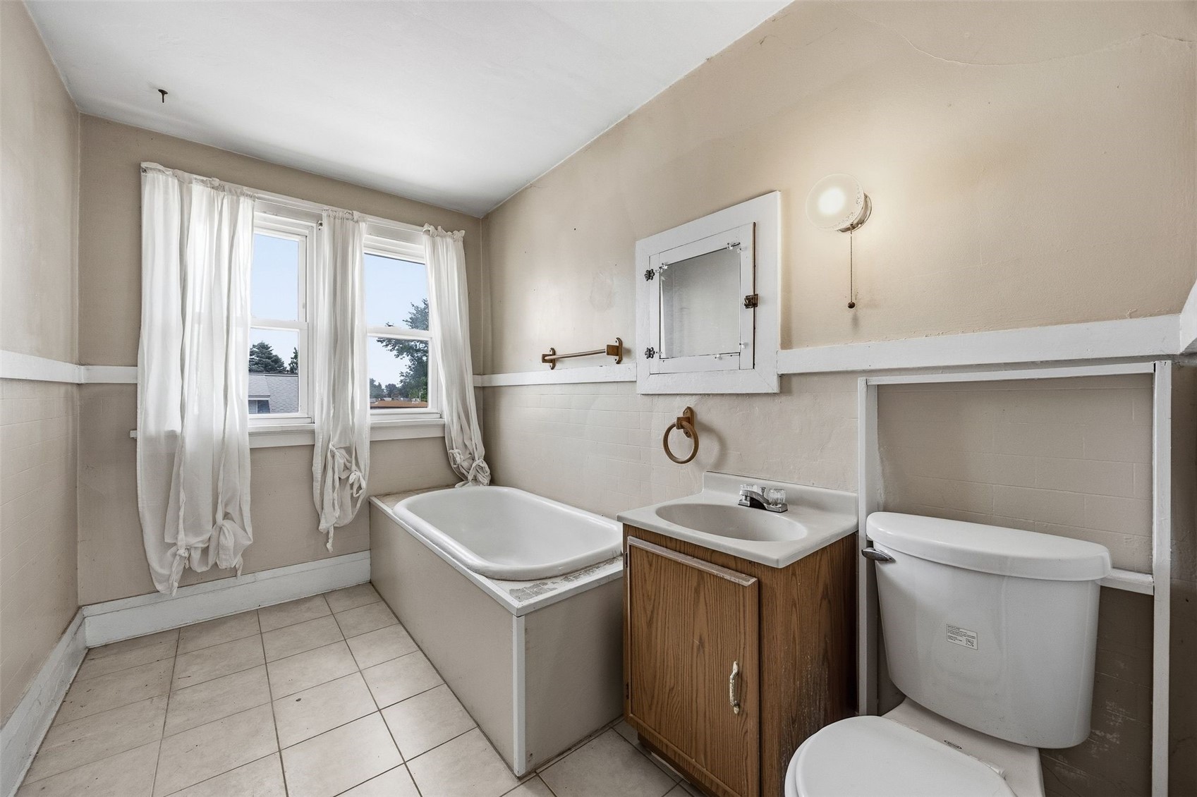 1802 J Street SW Cedar Rapids IA 52404