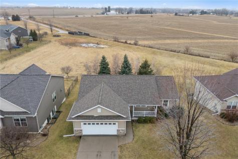 4922 Windmill Drive SW Cedar Rapids IA 52404