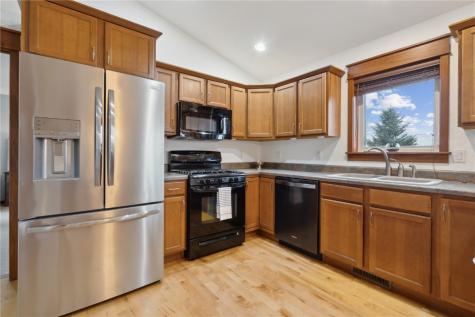 4922 Windmill Drive SW Cedar Rapids IA 52404