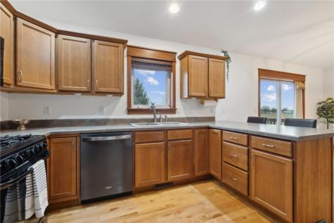 4922 Windmill Drive SW Cedar Rapids IA 52404