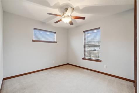 4922 Windmill Drive SW Cedar Rapids IA 52404