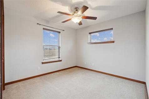 4922 Windmill Drive SW Cedar Rapids IA 52404