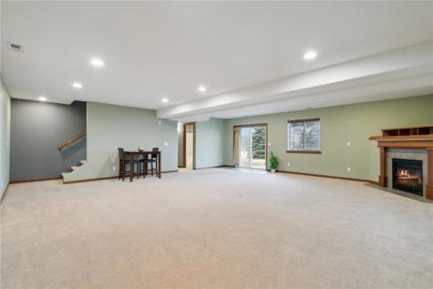 4922 Windmill Drive SW Cedar Rapids IA 52404