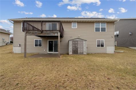 4922 Windmill Drive SW Cedar Rapids IA 52404