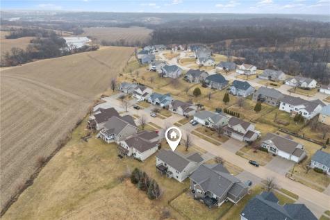 4922 Windmill Drive SW Cedar Rapids IA 52404