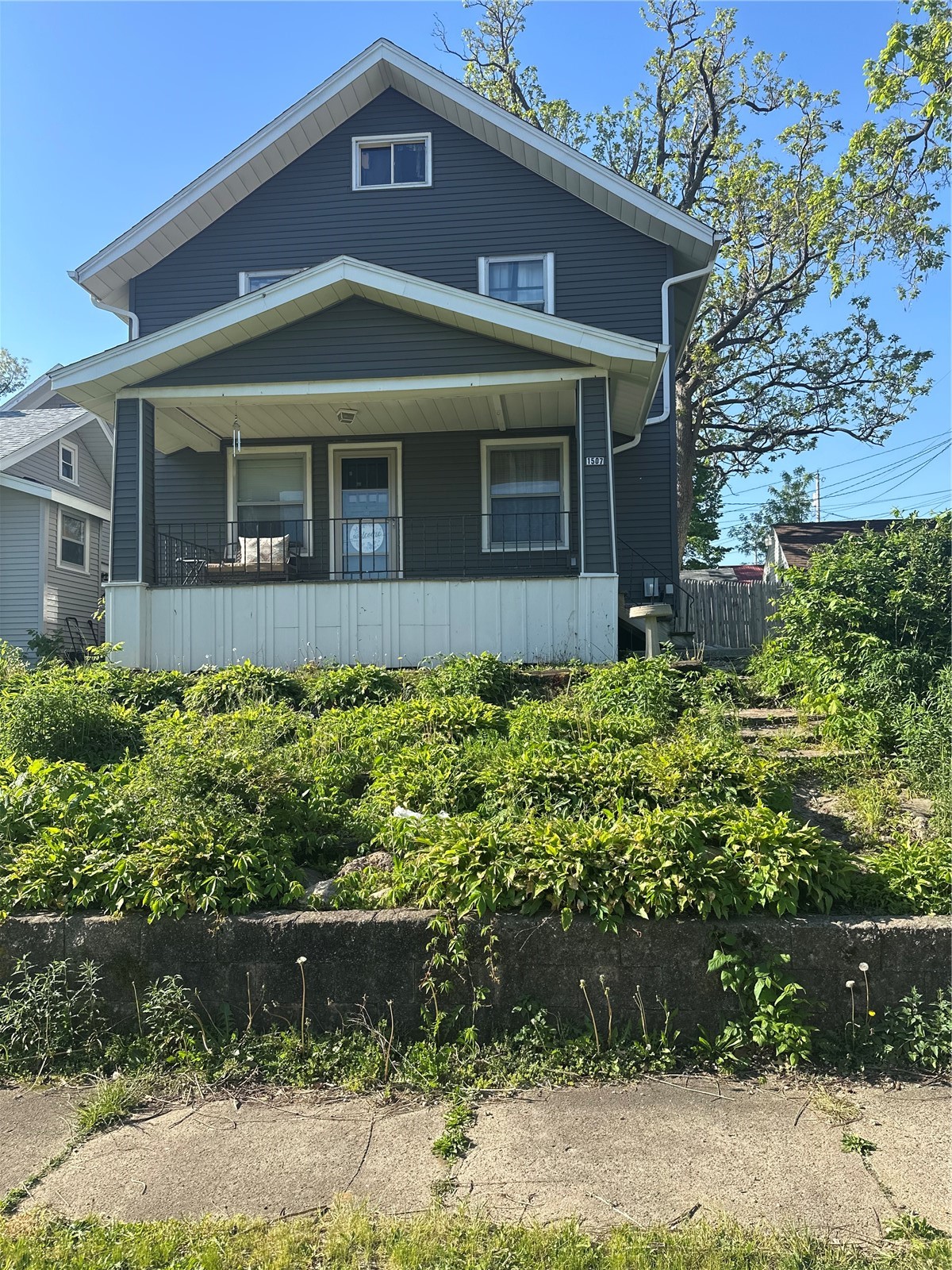 1507 Hinkley Avenue NW Cedar Rapids IA 52405