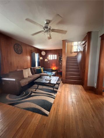 1507 Hinkley Avenue NW Cedar Rapids IA 52405