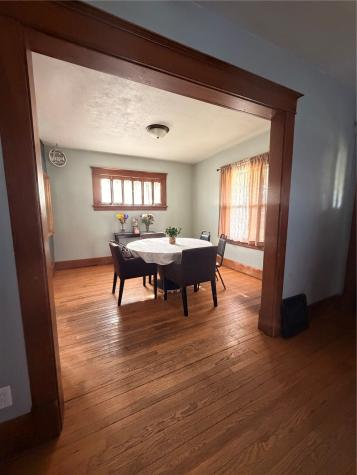 1507 Hinkley Avenue NW Cedar Rapids IA 52405