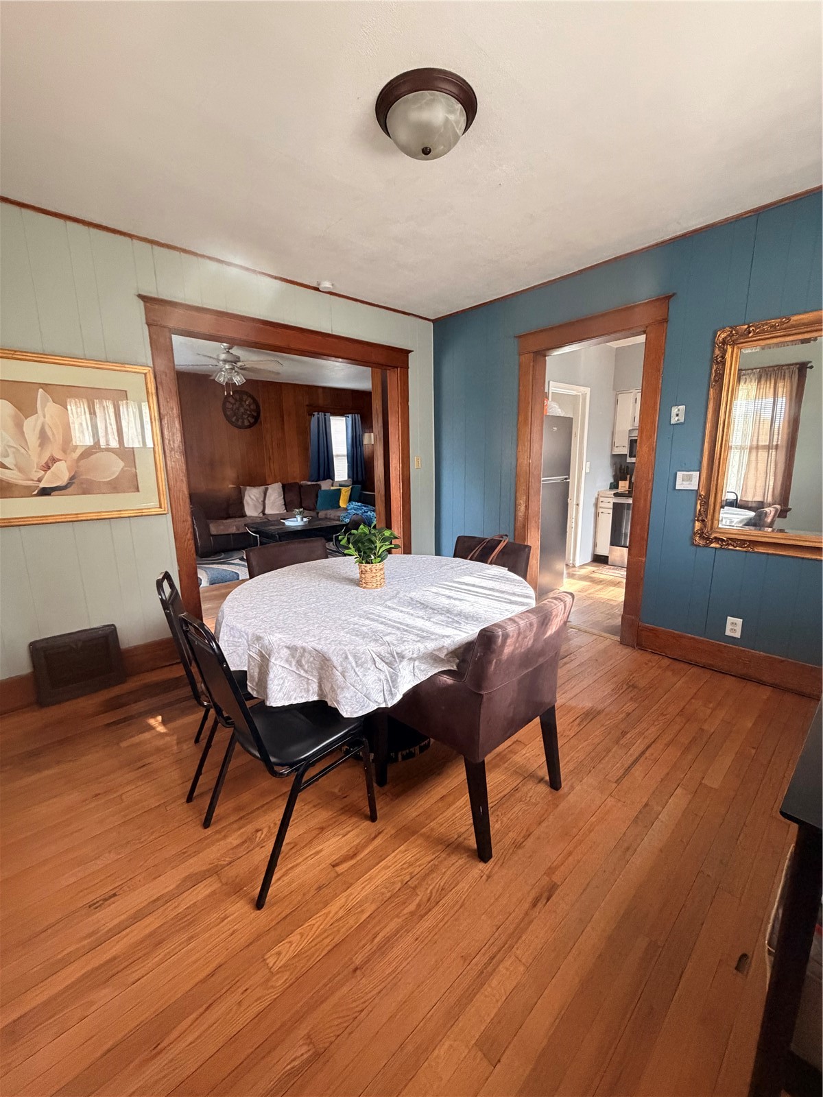 1507 Hinkley Avenue NW Cedar Rapids IA 52405