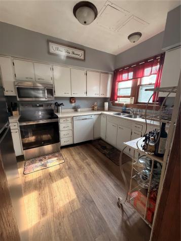 1507 Hinkley Avenue NW Cedar Rapids IA 52405