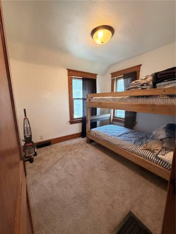 1507 Hinkley Avenue NW Cedar Rapids IA 52405