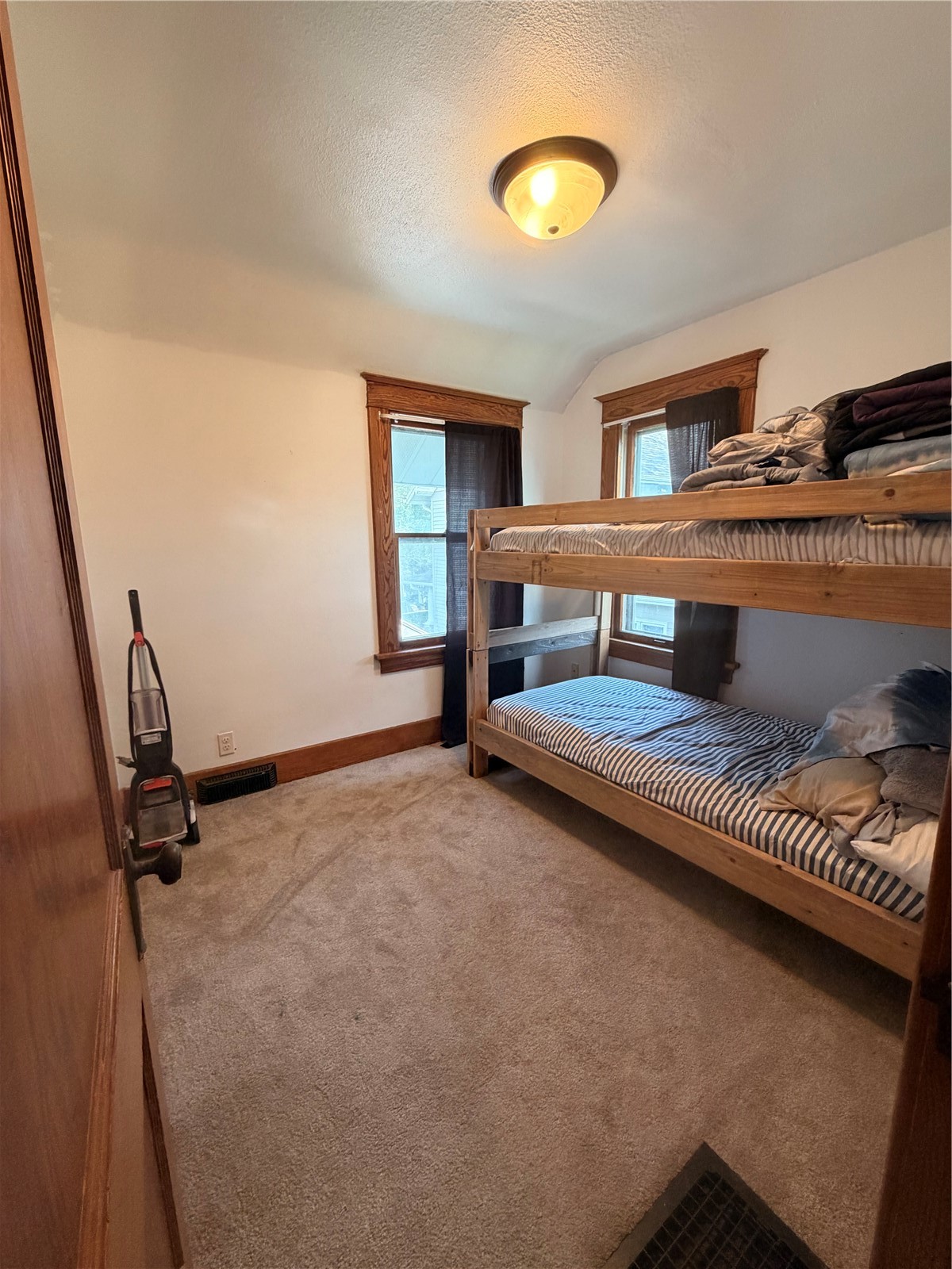 1507 Hinkley Avenue NW Cedar Rapids IA 52405