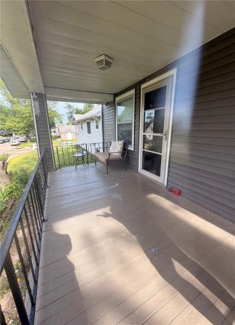 1507 Hinkley Avenue NW Cedar Rapids IA 52405