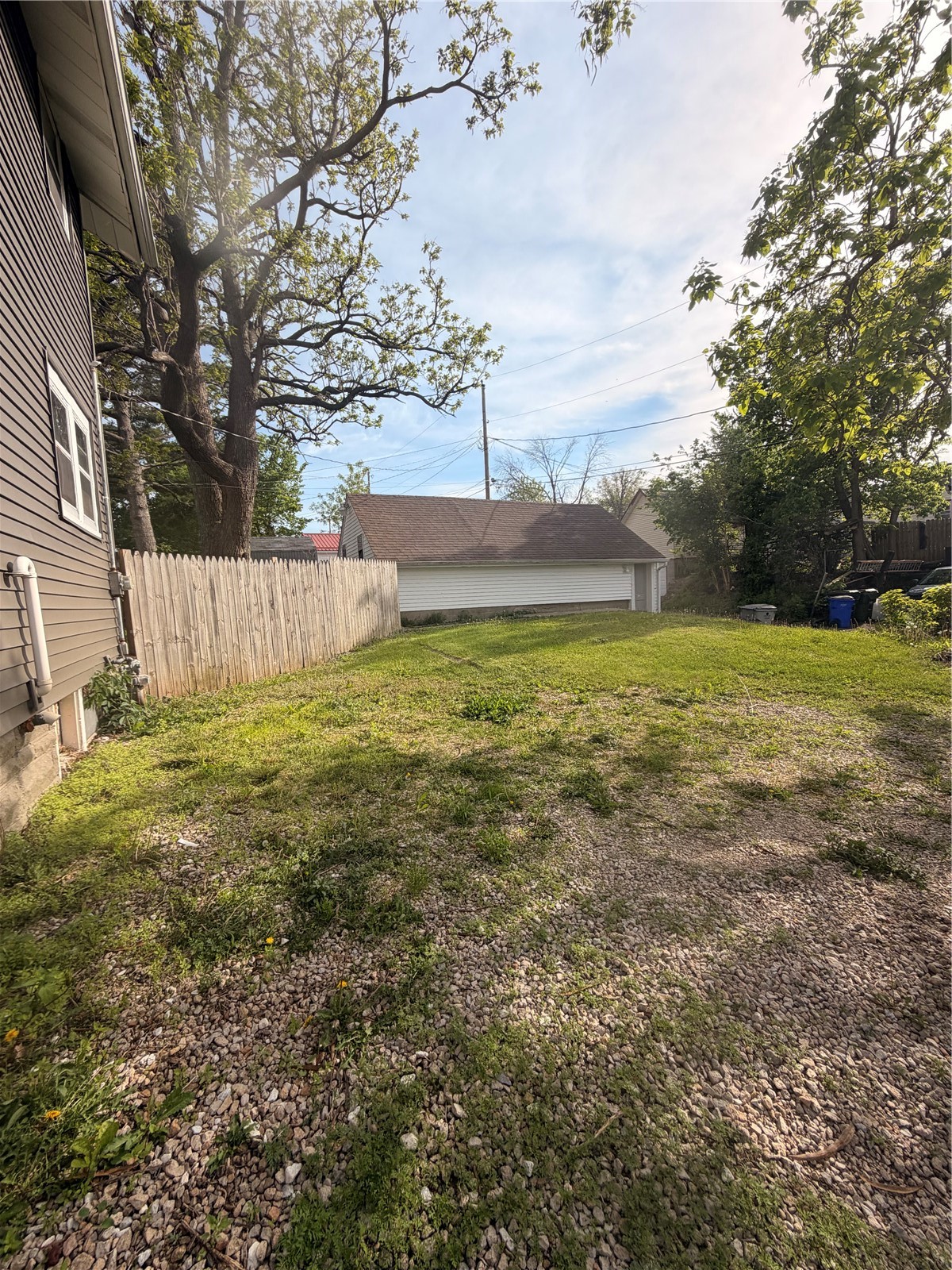 1507 Hinkley Avenue NW Cedar Rapids IA 52405