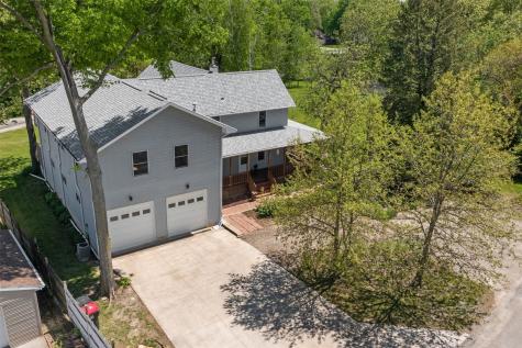 1828 NE Shady Lane North Liberty IA 52317