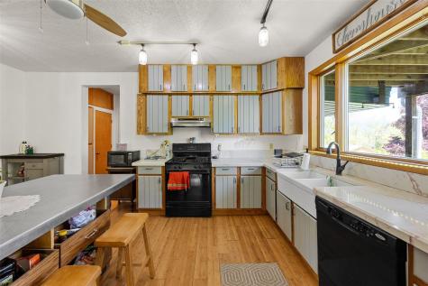 1828 NE Shady Lane North Liberty IA 52317