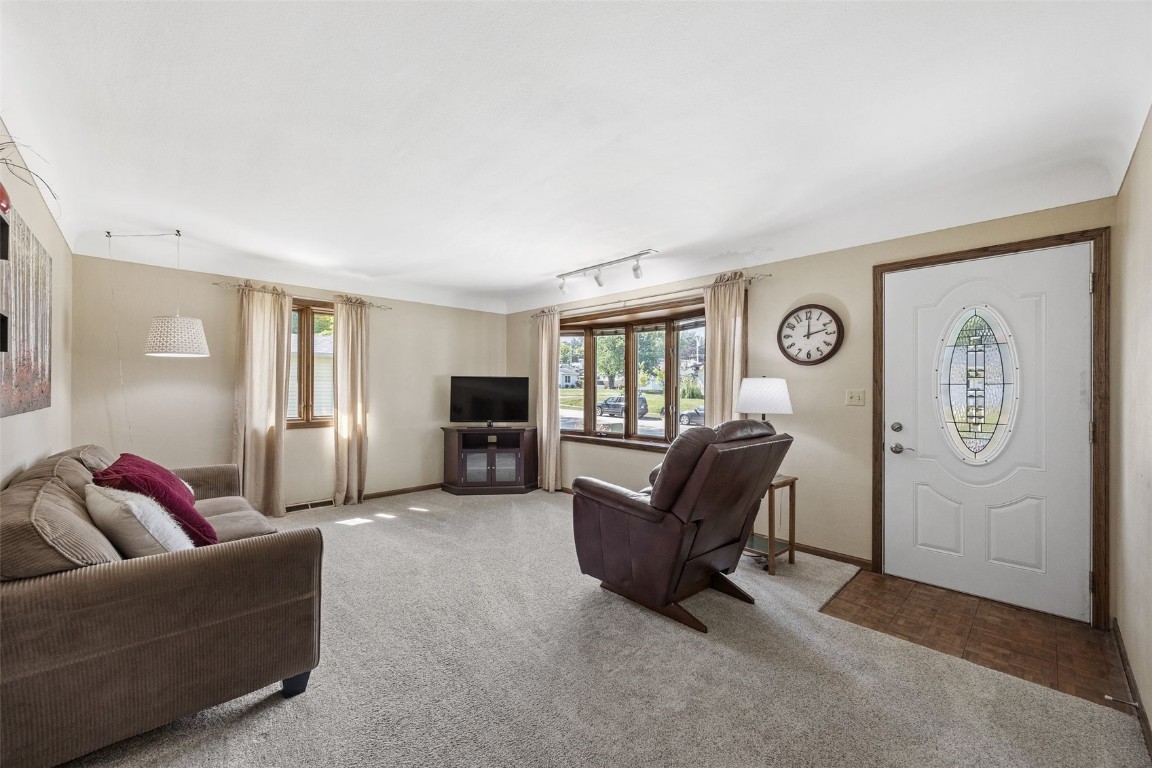 3858 Northwood Drive NE Cedar Rapids IA 52402
