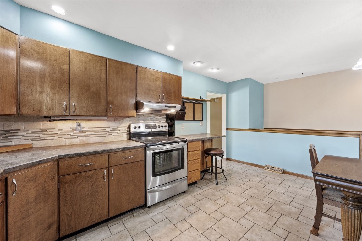 3858 Northwood Drive NE Cedar Rapids IA 52402