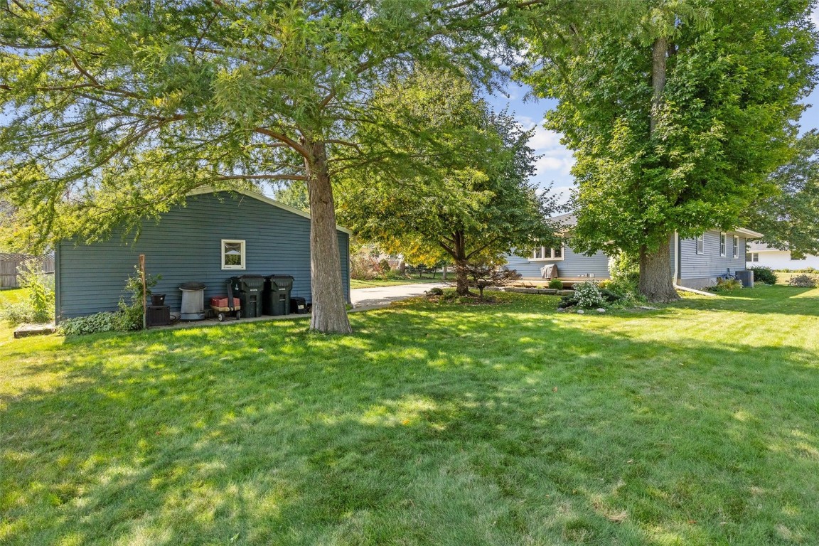 3858 Northwood Drive NE Cedar Rapids IA 52402