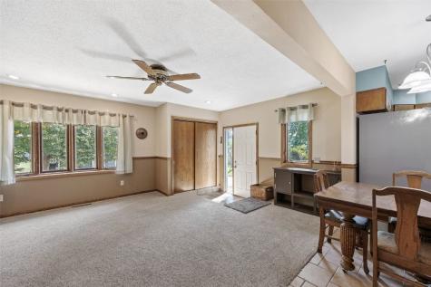 3858 Northwood Drive NE Cedar Rapids IA 52402