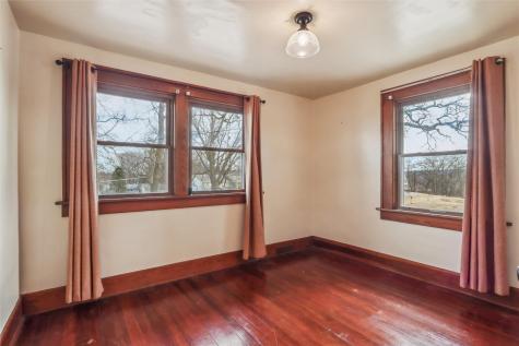 527 SW Swisher View Drive Swisher IA 52338