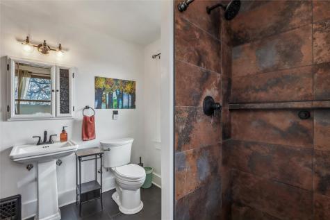 527 SW Swisher View Drive Swisher IA 52338