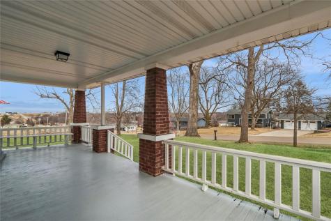 527 SW Swisher View Drive Swisher IA 52338