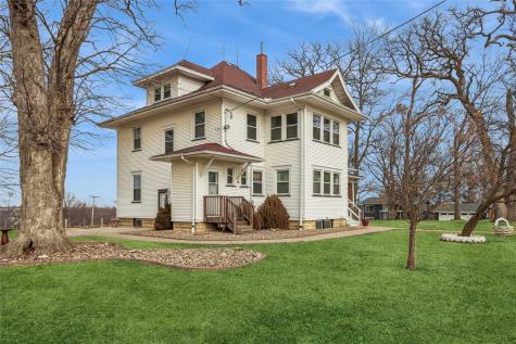 527 SW Swisher View Drive Swisher IA 52338