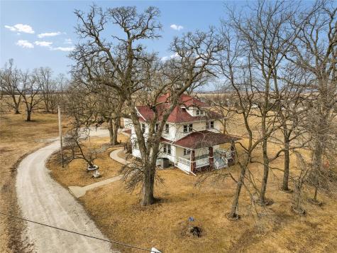 527 SW Swisher View Drive Swisher IA 52338