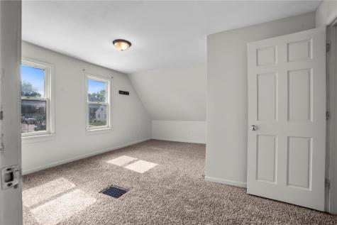 658 15th Avenue SW Cedar Rapids IA 52404