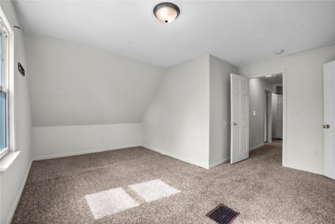 658 15th Avenue SW Cedar Rapids IA 52404