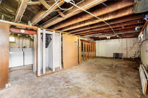658 15th Avenue SW Cedar Rapids IA 52404