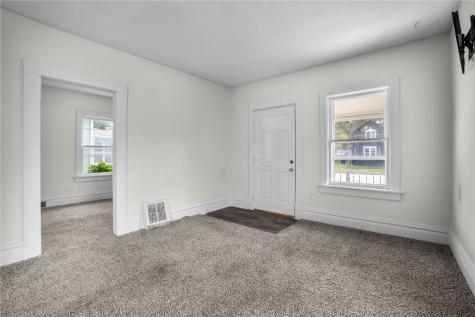 658 15th Avenue SW Cedar Rapids IA 52404