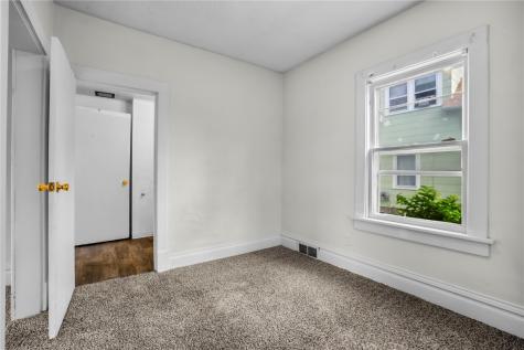 658 15th Avenue SW Cedar Rapids IA 52404