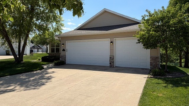 3411 Forest Valley Court NE Cedar Rapids IA 52411