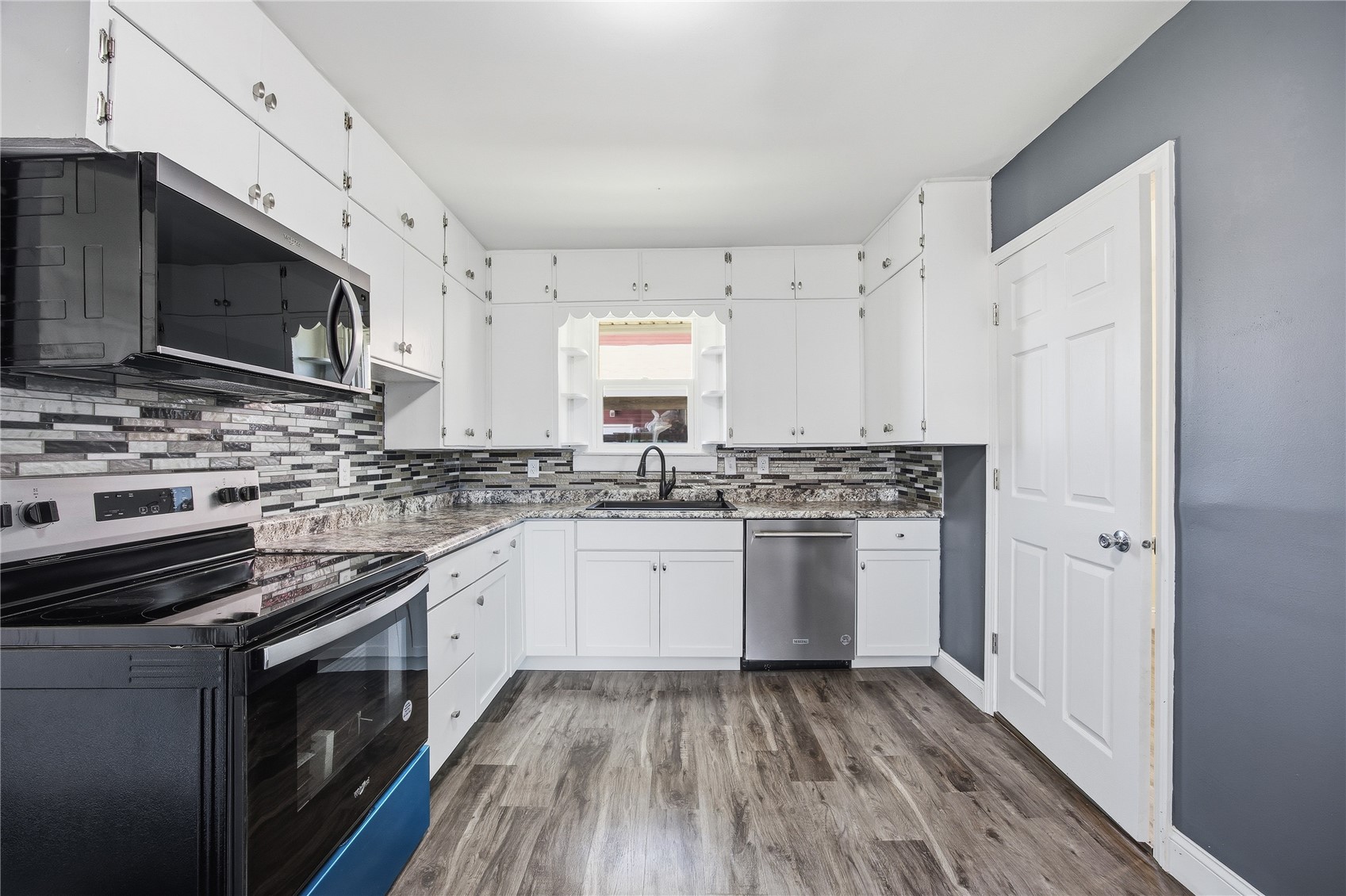 310 5th Avenue Clarence IA 52216