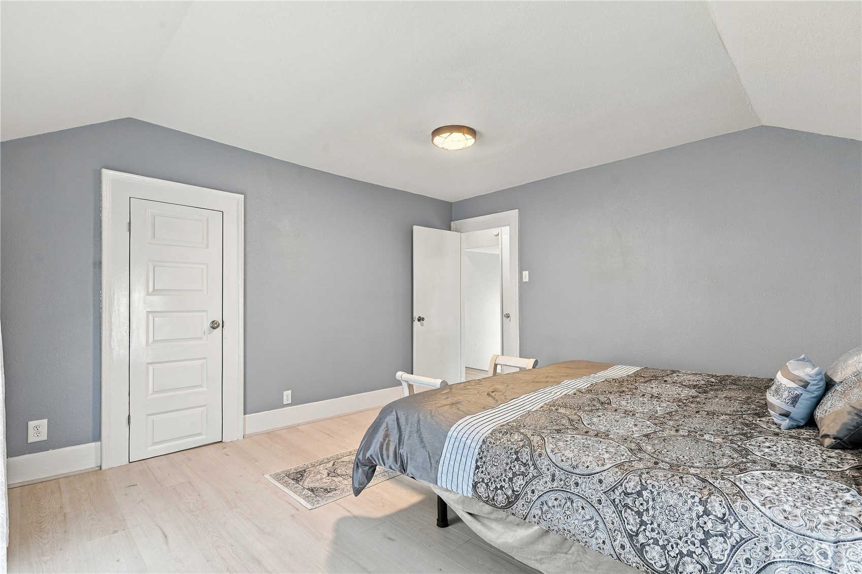 409 3rd Street SE Independence IA 50644