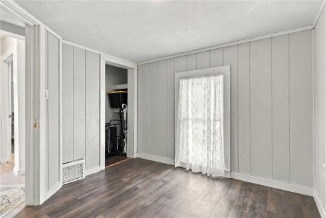 409 3rd Street SE Independence IA 50644