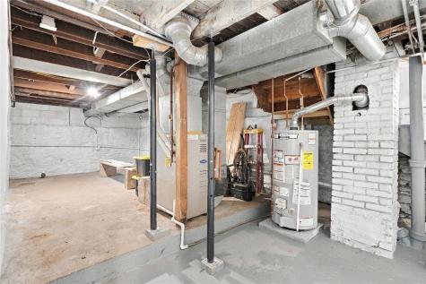 409 3rd Street SE Independence IA 50644