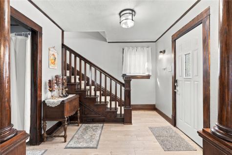 409 3rd Street SE Independence IA 50644