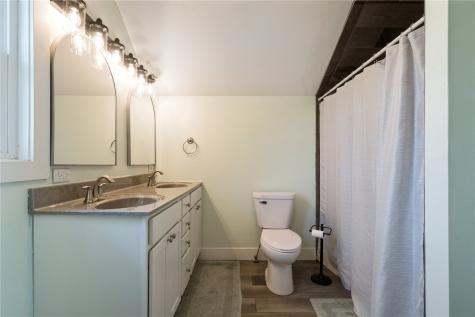 387 11th Street Marion IA 52302