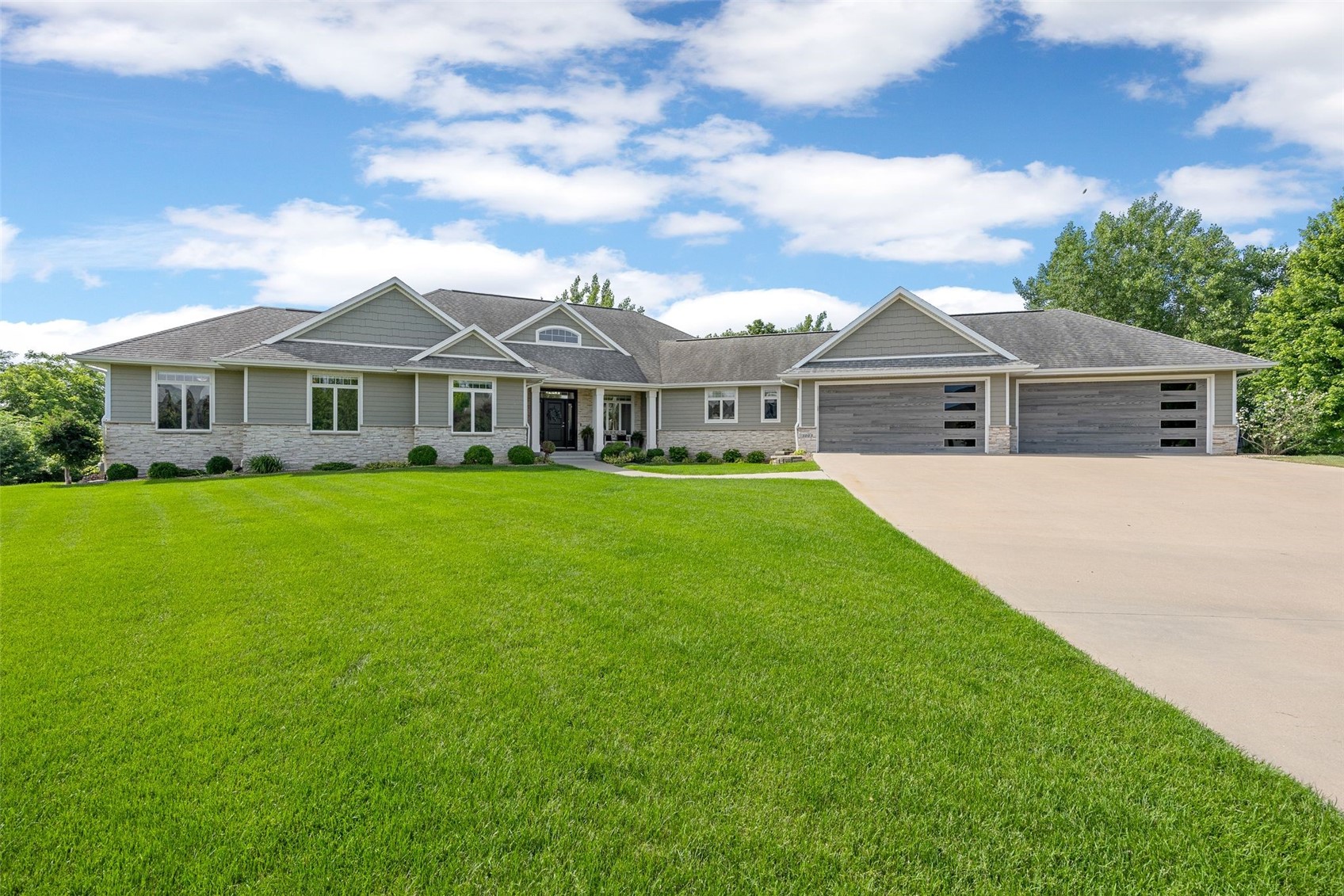 3003 Cedar River Court NE Cedar Rapids IA 52411